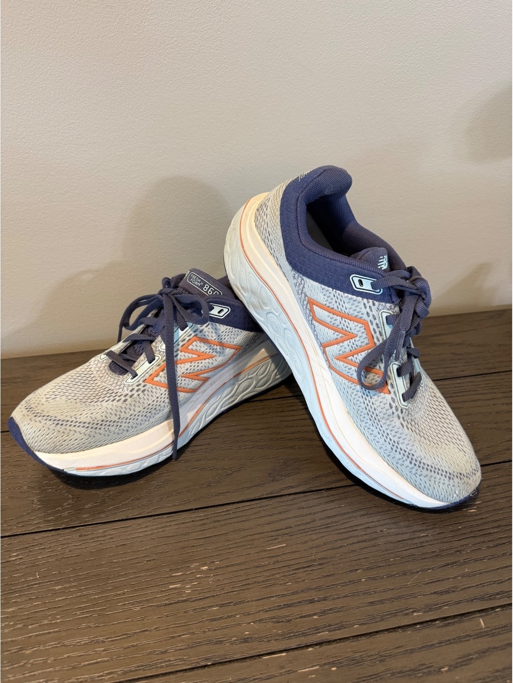 New Balance 860 Running Shoes Women’s Size 8.5
